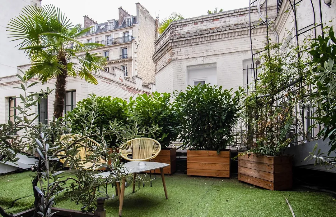 Hôtel Des Batignolles-1